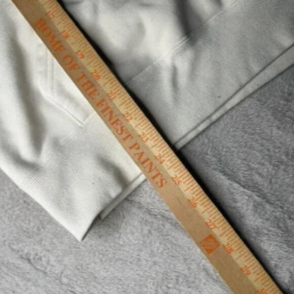 Tokyo Disney Resort ‘Sketches Of Disney’ Sweatshirt Hoodie Size Large Cream - Picture 9 of 12